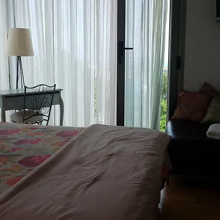 Apartamento Chic En 아파트 모그로